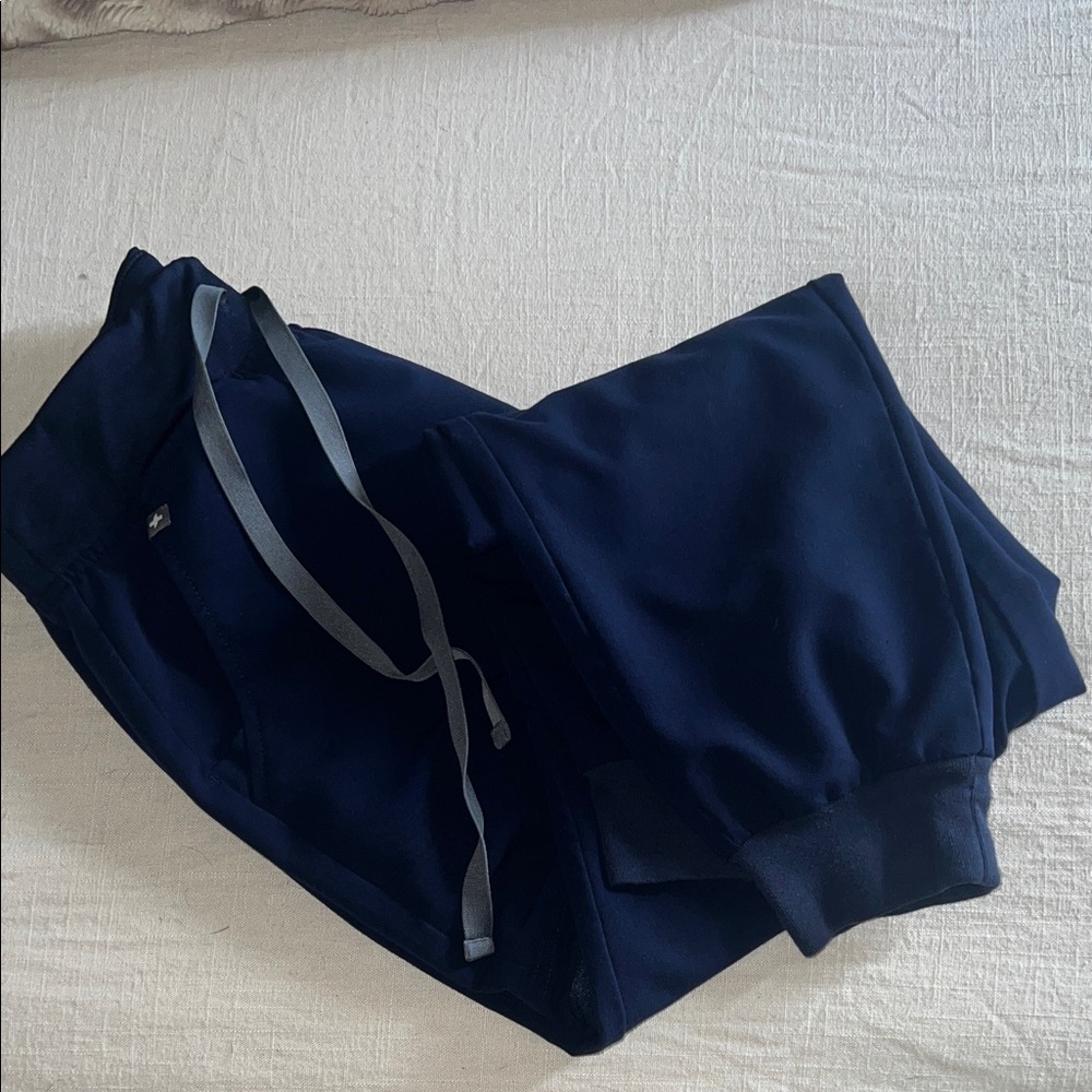 Figs Navy Zamora scrub pants